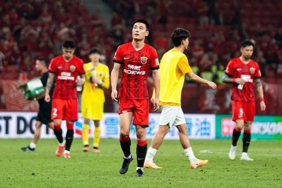 由刘伟强监制、李达超执导的电影《维和防暴队》日前已顺利杀青，并发布先导海报